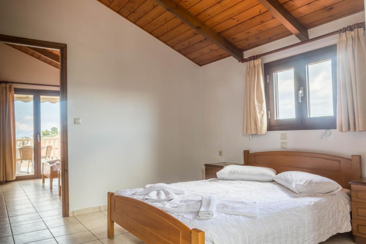 Lazaros Hotel Resort Tsilivi  Extérieur photo