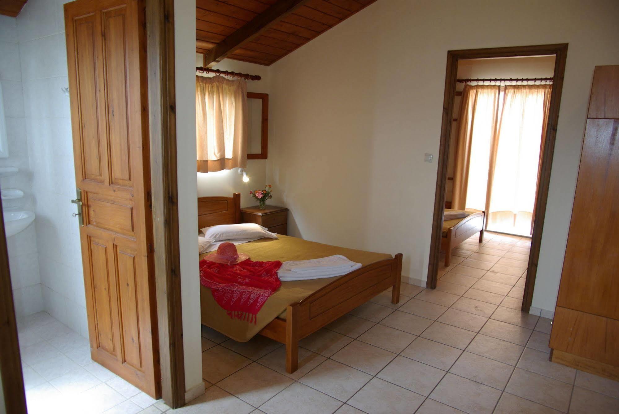 Lazaros Hotel Resort Tsilivi  Extérieur photo